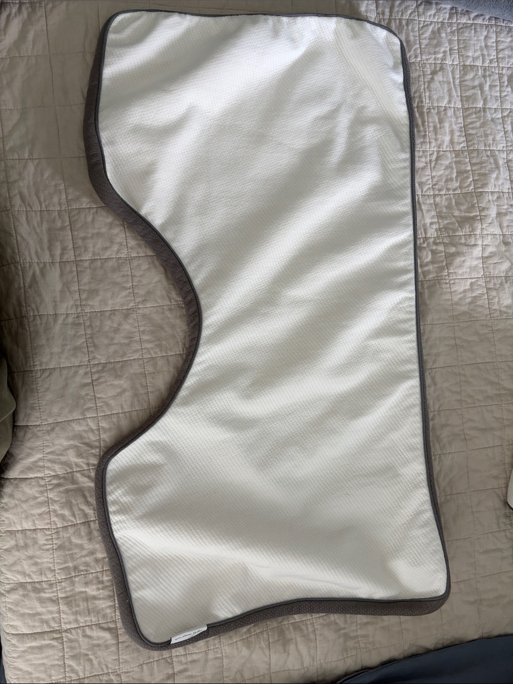 Coop king size cutout ultra tech pillow protector